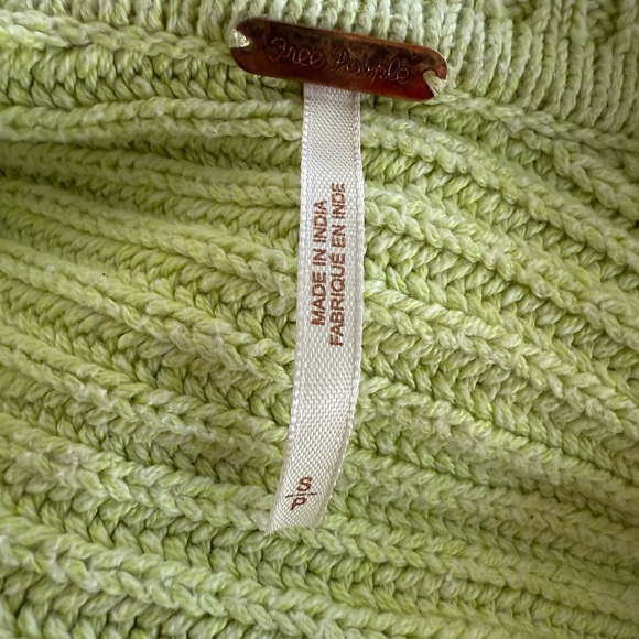 Free People Pullover Sweater-Size Small - Picture 3 of 5